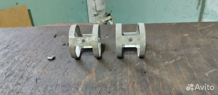 Крепления катушек зажигания мотоцикла Иж Юпитер