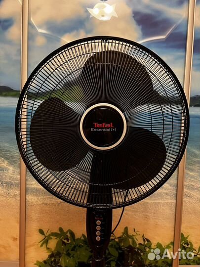 Вентилятор напольный.Tefal.С пультом
