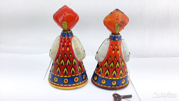 Игрушка Заводная механическая Плясунья СССР металл