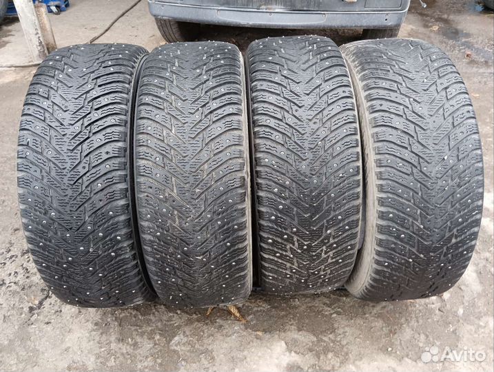 Nokian Tyres Hakkapeliitta 8 215/60 R16