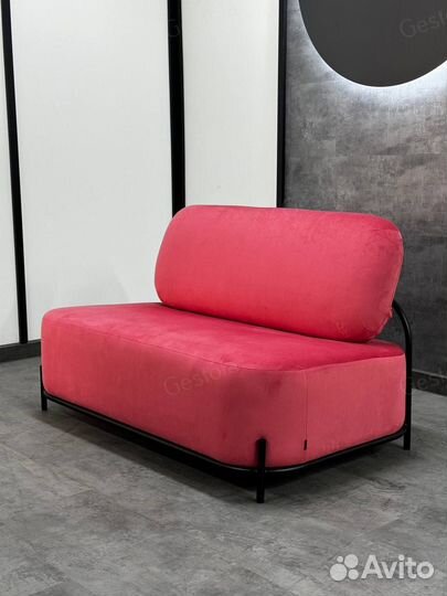 Диван на металлокаркасе Лофт