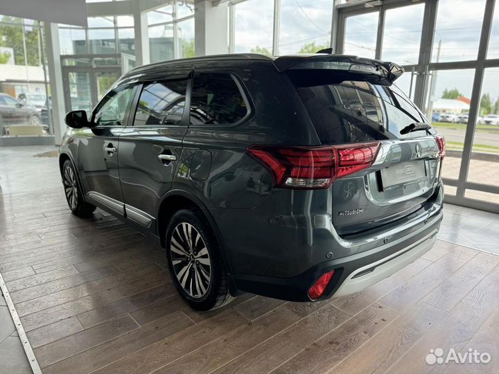 Mitsubishi Outlander 2.4 CVT, 2019, 118 167 км