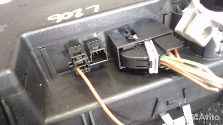 Блок управления бортовой сети Mercedes S W221, 200