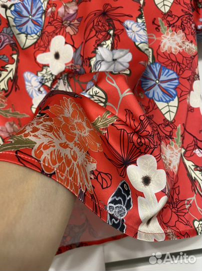 Блузка шелковая