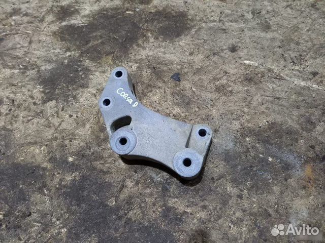 Кронштейн кпп Opel Corsa D Z12XEP 2007