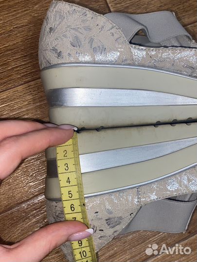 Босоножки 36р