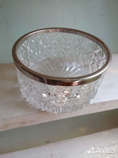 Большая хрустальная ваза