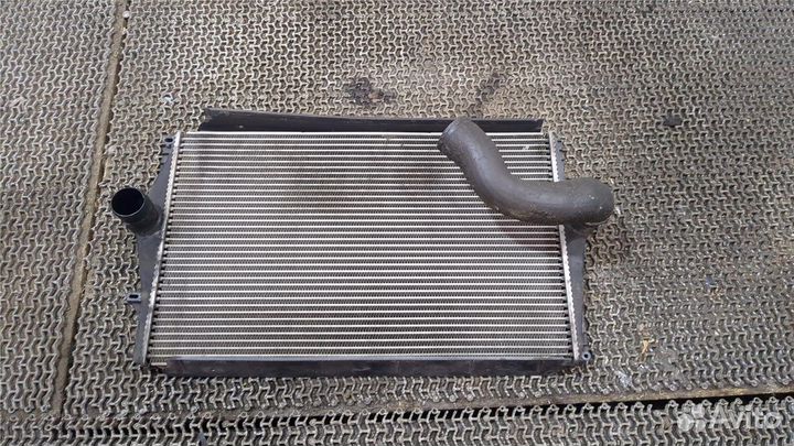 Радиатор интеркулера Volvo V70, 2002