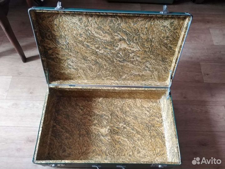 Чемоданы времен СССР