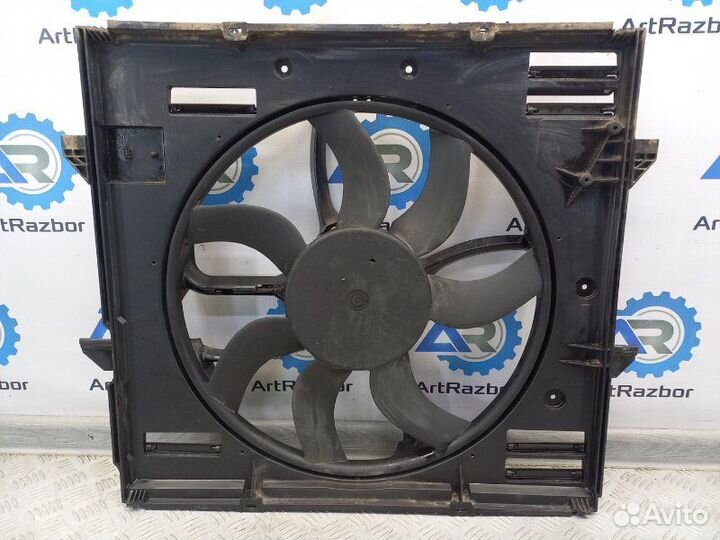 Вентилятор радиатора Volkswagen Amarok 2.0 CNE 180