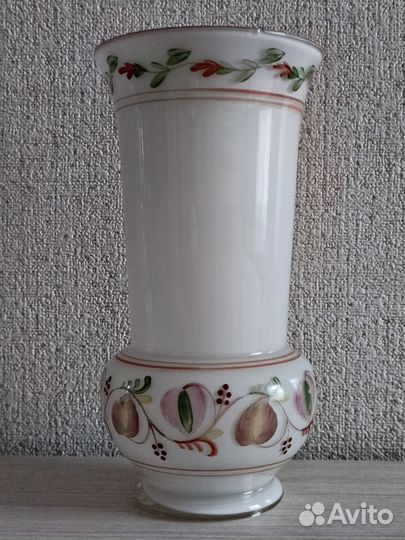 Вазы из цветного стекла и хрусталя.СССР