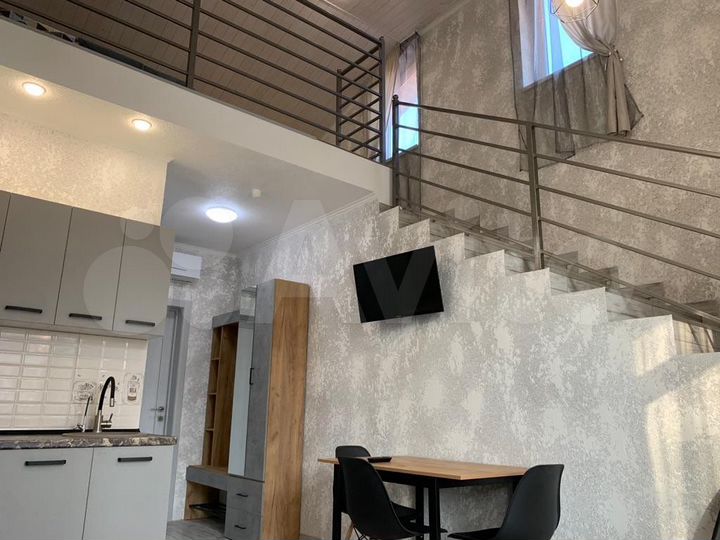 Дом 350 м² на участке 5 сот.