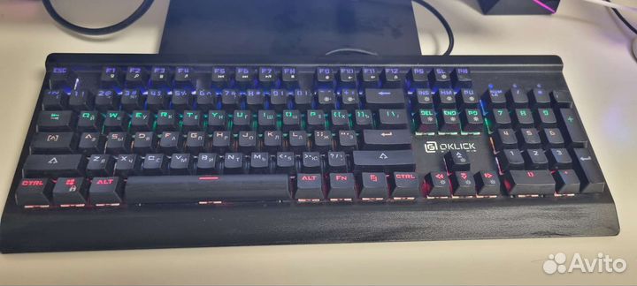 Игровая клавиатура с подсветкой