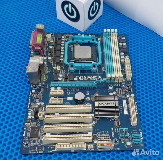 Мат. плата Gigabyte GA-M52LT-D3P + Phenom II X4 95