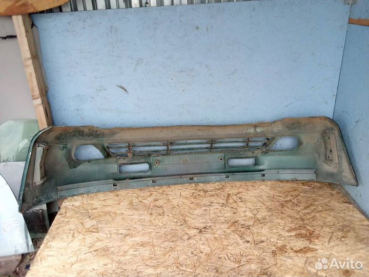 Бампер под ремонт передний Mercedes Vito 638