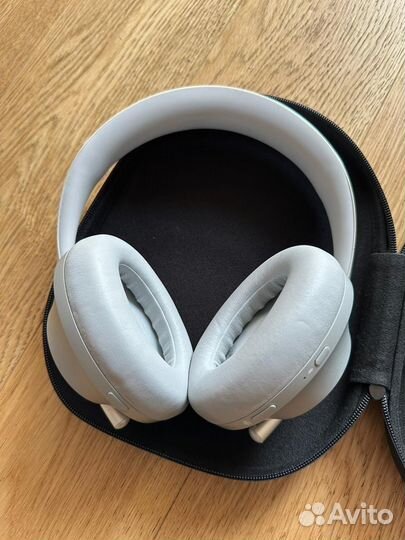 Продаю наушники bose nc700