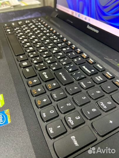 Ноутбук Lenovo Intel / 6GB / GeForce / SSD 600GB