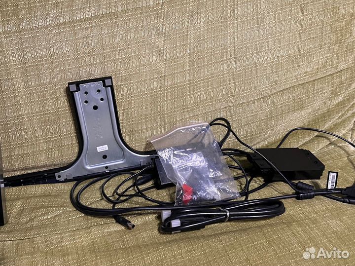 Монитор samsung u28e590d