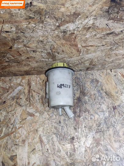 Бачок гидроусилителя Ford Transit YC15-3R700A