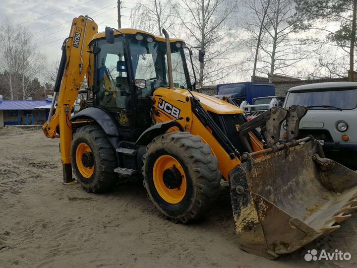 Экскаватор погрузчик Jcb