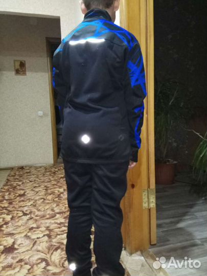 Спортивный костюм