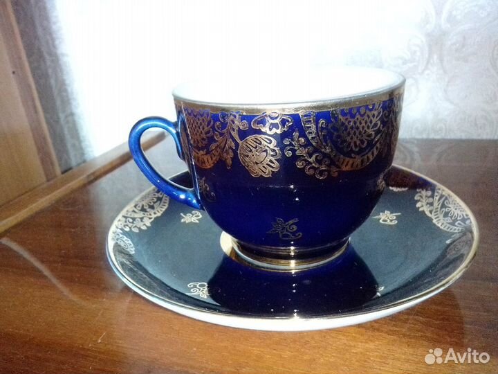 Кобальтовые чайные пары двух видов и блюдца лфз