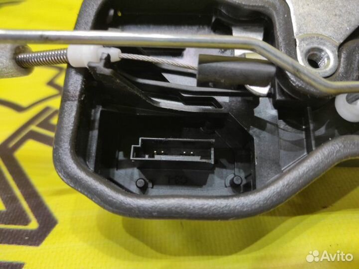 Замок двери передний левый Bmw 5-Series F10