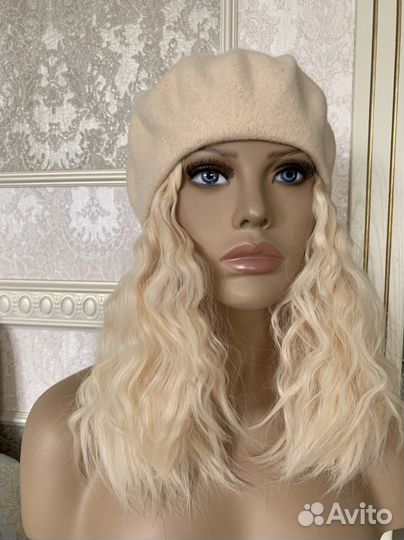 Берет с париком вшитым