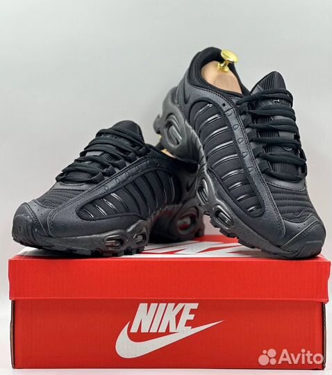 Кроссовки Nike Air Max Tailwind