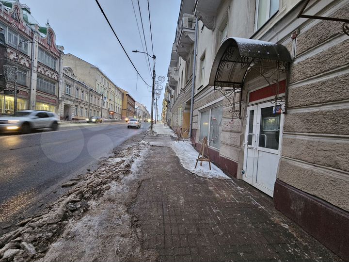 Торговая площадь, 65 м²