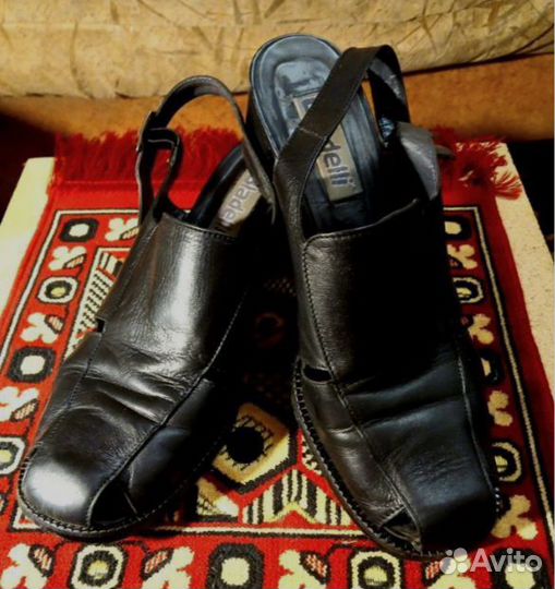 Женские: ботильоны 41размера и туфли 43размера