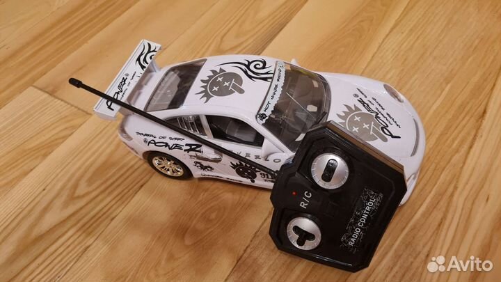 Машина гоночная на радиоуправлении Balbi RCK-1601