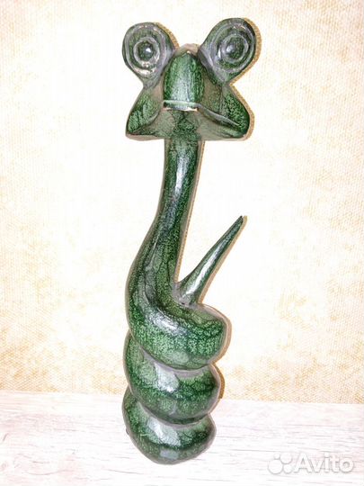 Статуэтка змея