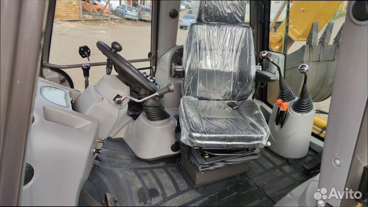 Экскаватор-погрузчик Builder BL388, 2023