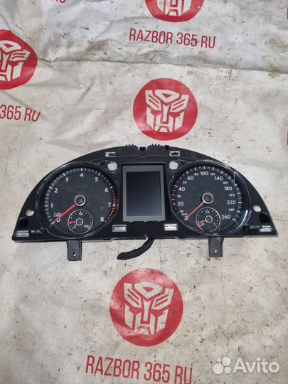 Щиток приборов Volkswagen Passat B7 2012