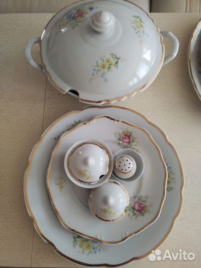 Сервиз столовый