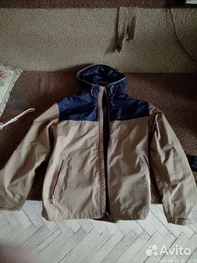 Ветровка с капюшоном Quechua L новая