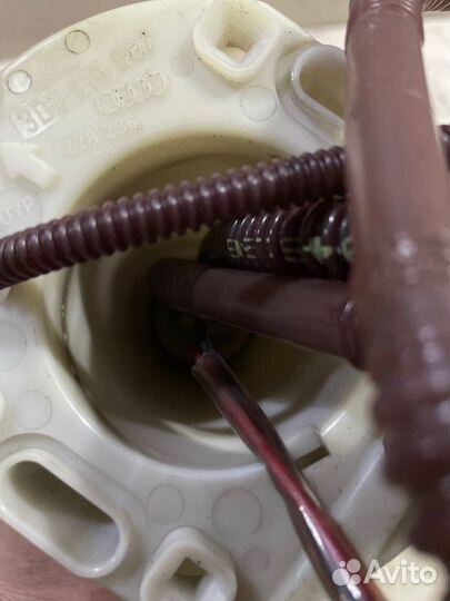 Насос топливный левый Audi A8 4E2 BPK 2005-2007