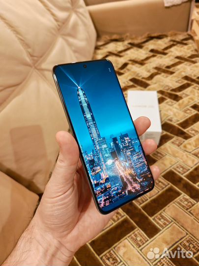 HONOR 200, 12/512 ГБ