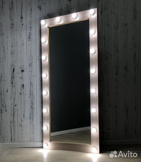 Зеркало с подсветкой