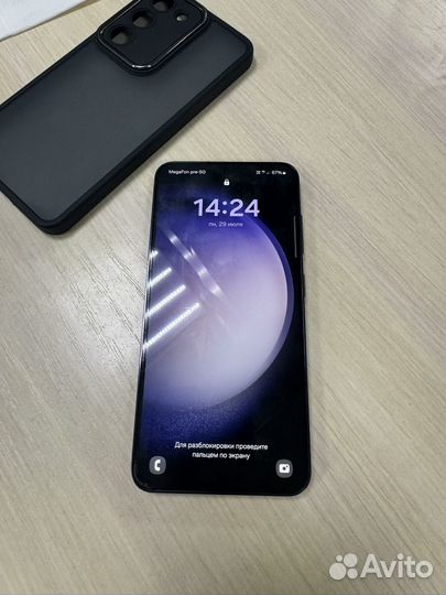 Samsung Galaxy S23, 8/256 ГБ