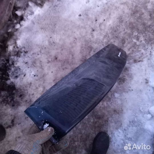 Ветровик заднего стекла приора хэтчбек