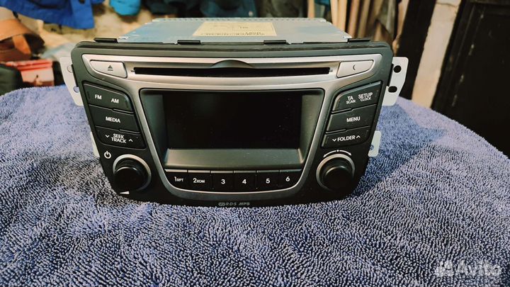 Штатная магнитола на hyundai solaris 1