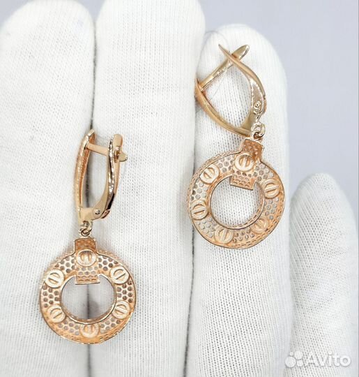 Золотые серьги 585 пробы с подвесками