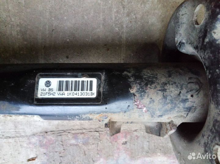 Стойка передняя амортизатор VW Golf 5