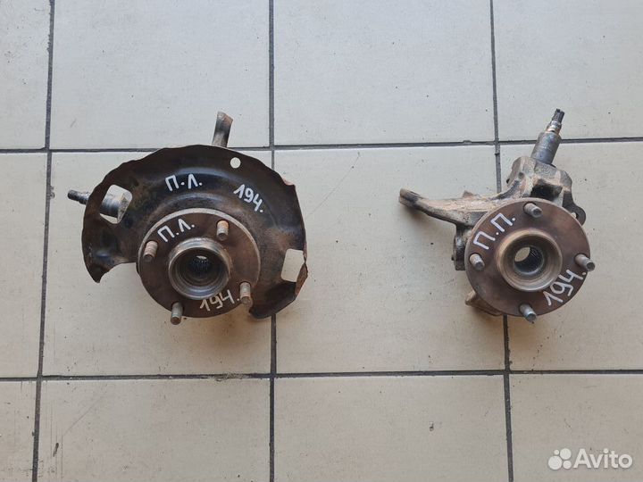 Поворотный кулак передний nissan primera P11