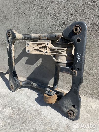 Подрамник раздатки Range Rover Vogue 3