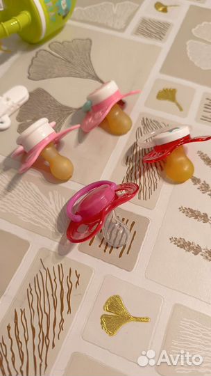 Поильники бутылочки пустышки ниблер