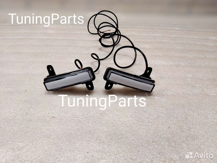 Ходовые is250 05-13 в бампер f-sport стиль 21г.+