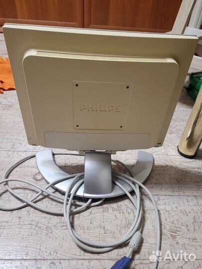 Монитор Philips